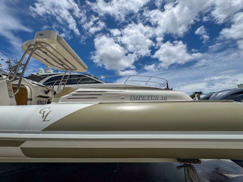 35ft Tender Yacht For Sale