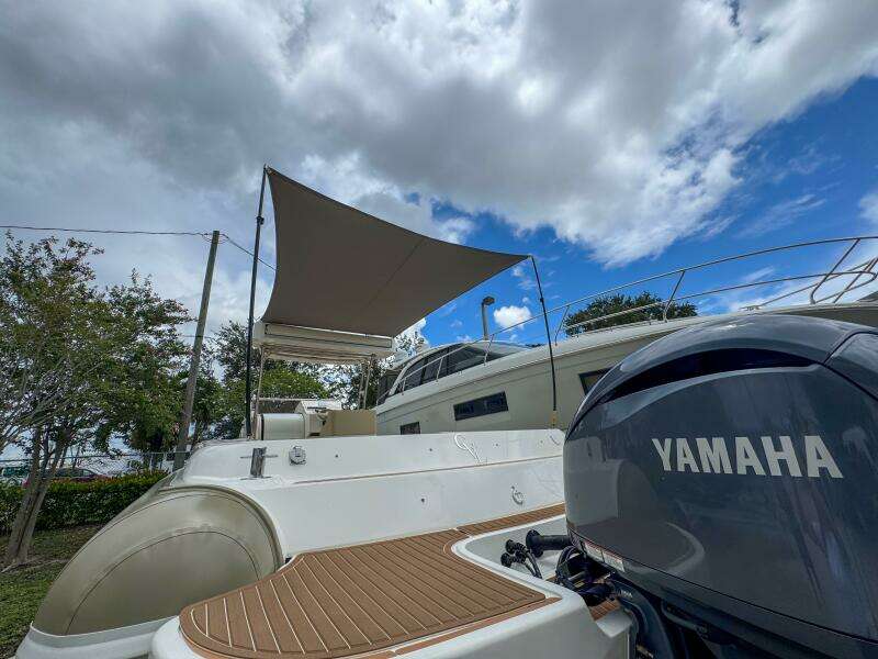 35ft Tender Yacht For Sale