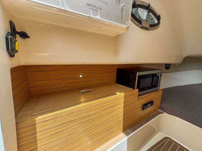 35ft Tender Yacht For Sale