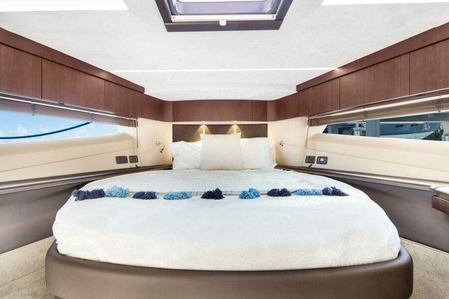 Aquasition 68ft Galeon Yacht For Sale