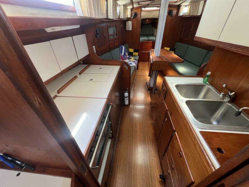 Sirius 38ft Sabre Yacht For Sale