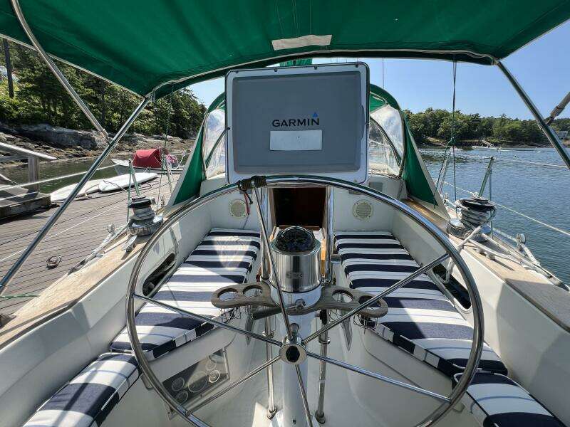 Sirius 38ft Sabre Yacht For Sale