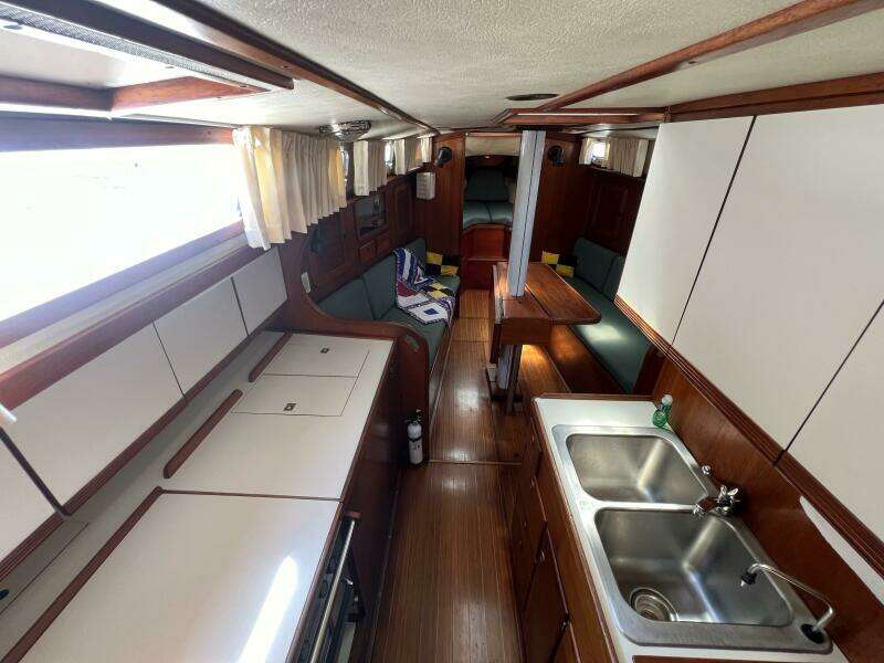 Sirius 38ft Sabre Yacht For Sale