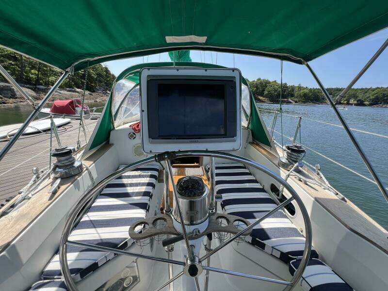 Sirius 38ft Sabre Yacht For Sale