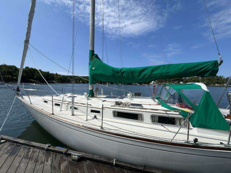 Sirius 38ft Sabre Yacht For Sale