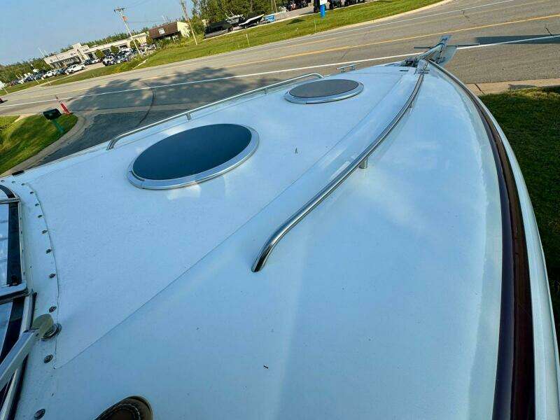 29ft Cobalt Yacht For Sale