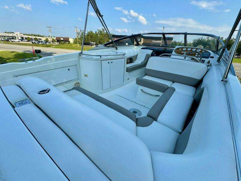 29ft Cobalt Yacht For Sale
