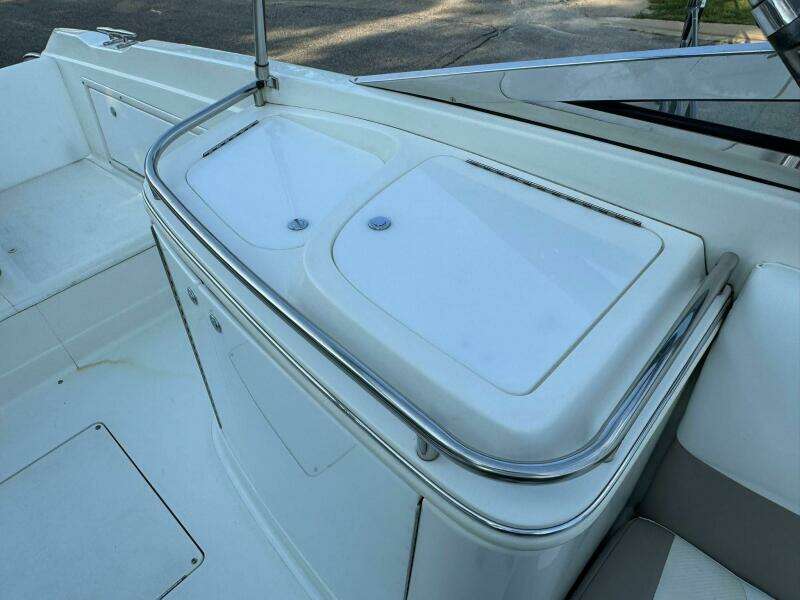 29ft Cobalt Yacht For Sale