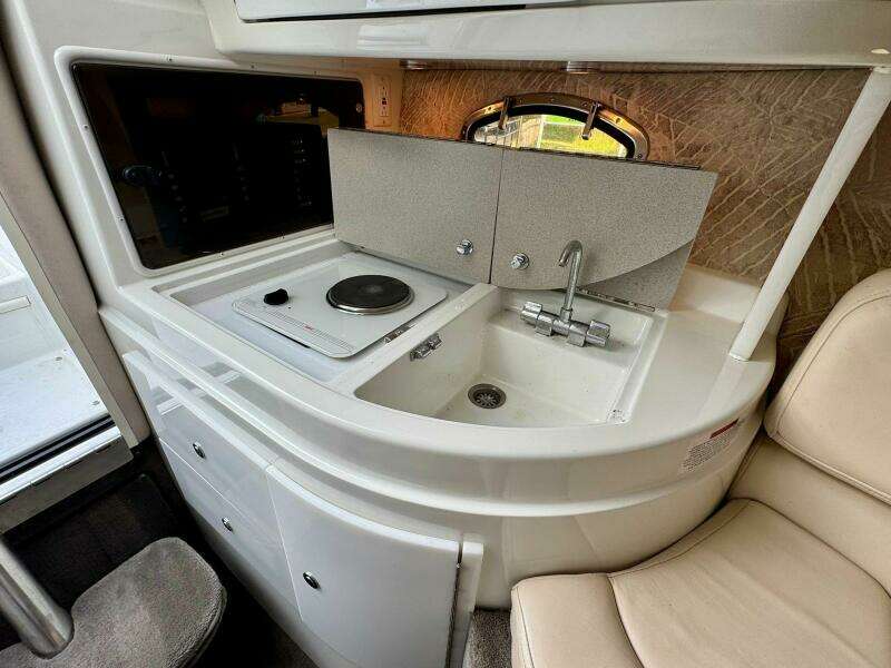 29ft Cobalt Yacht For Sale