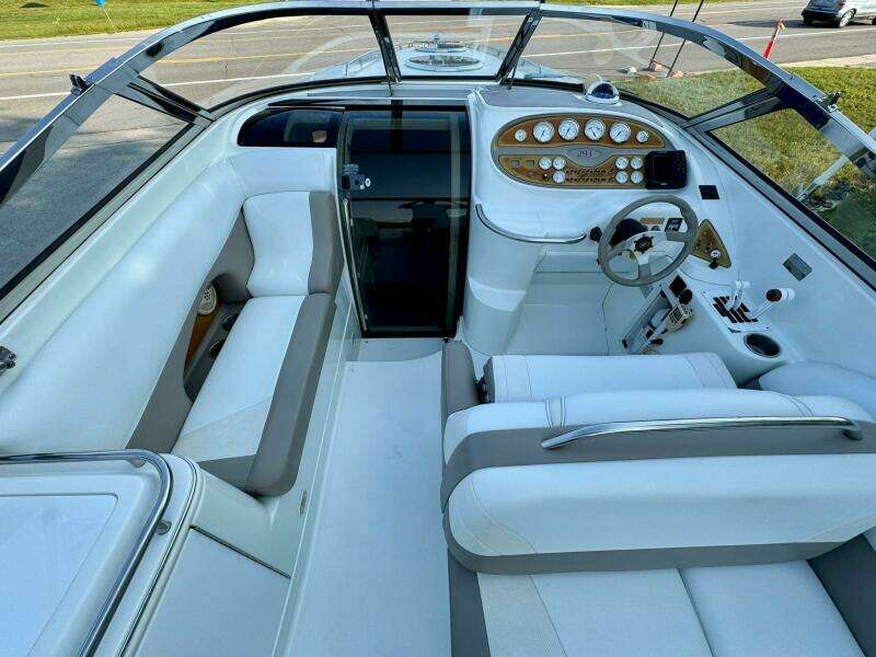 29ft Cobalt Yacht For Sale