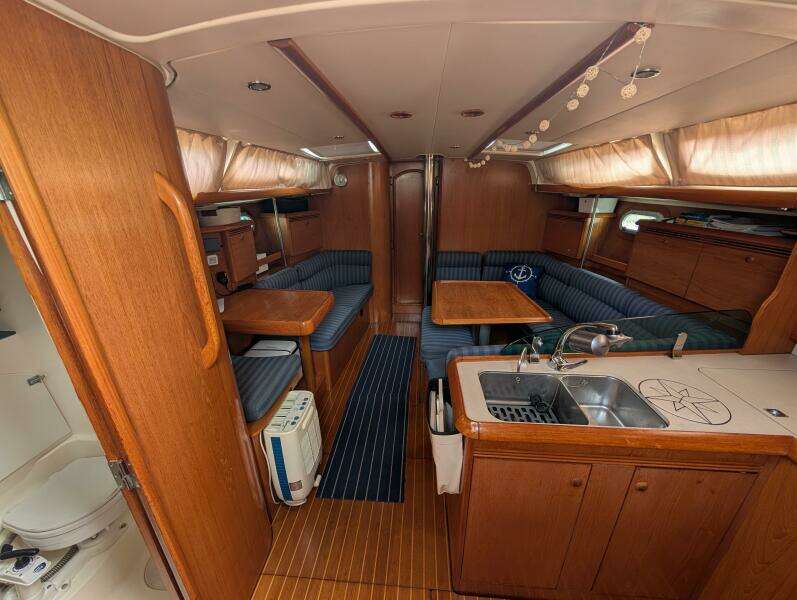 Wahoo 43ft Jeanneau Yacht For Sale