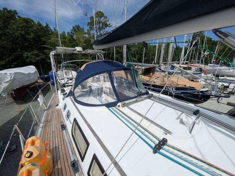 Wahoo 43ft Jeanneau Yacht For Sale