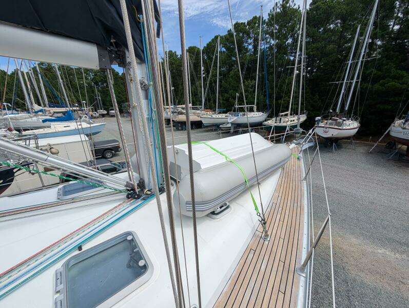 Wahoo 43ft Jeanneau Yacht For Sale