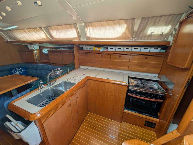 Wahoo 43ft Jeanneau Yacht For Sale