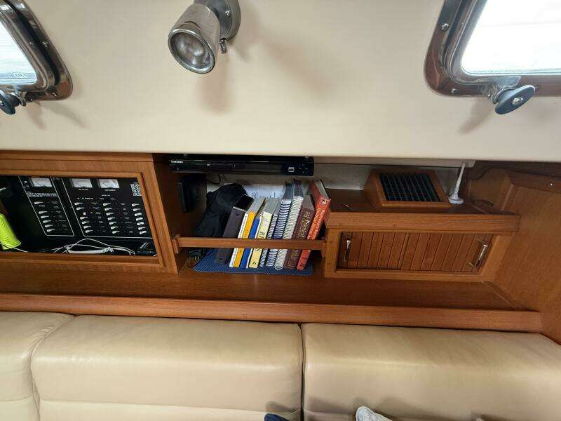 Pelican 37ft Island Packet Yacht For Sale