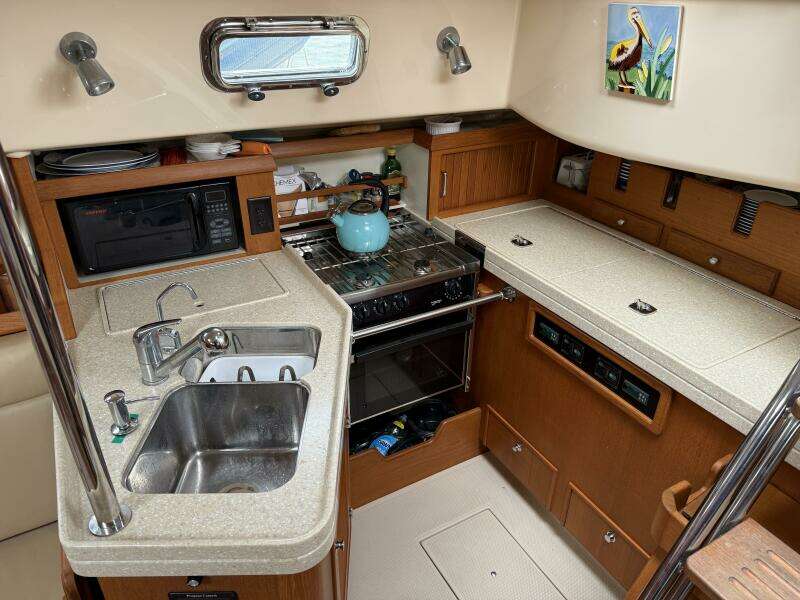 Pelican 37ft Island Packet Yacht For Sale