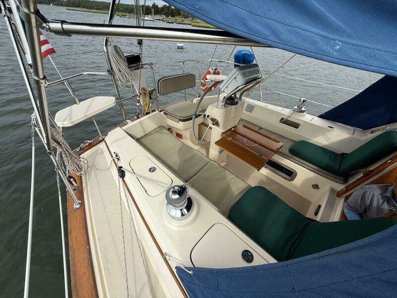 Pelican 37ft Island Packet Yacht For Sale