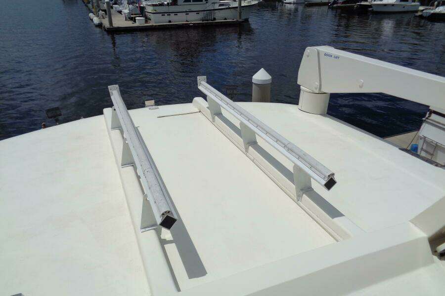 Ivory Lady 70ft Hatteras Yacht For Sale