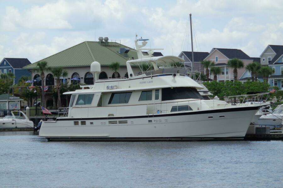 Ivory Lady 70ft Hatteras Yacht For Sale