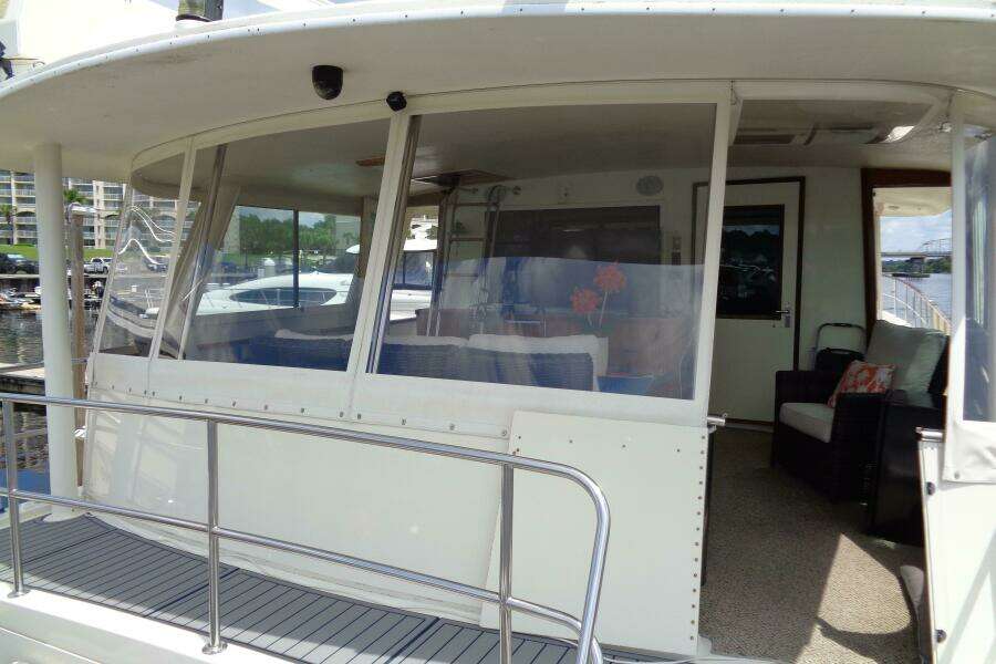 Ivory Lady 70ft Hatteras Yacht For Sale