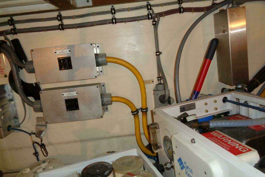 Ivory Lady 70ft Hatteras Yacht For Sale