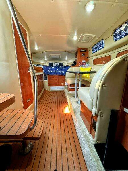 34ft Rinker Yacht For Sale