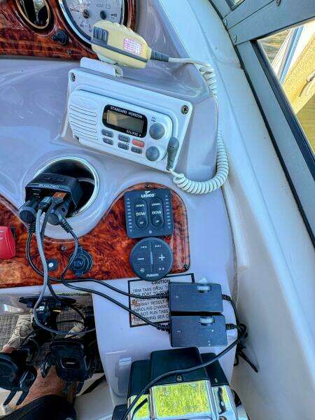 34ft Rinker Yacht For Sale