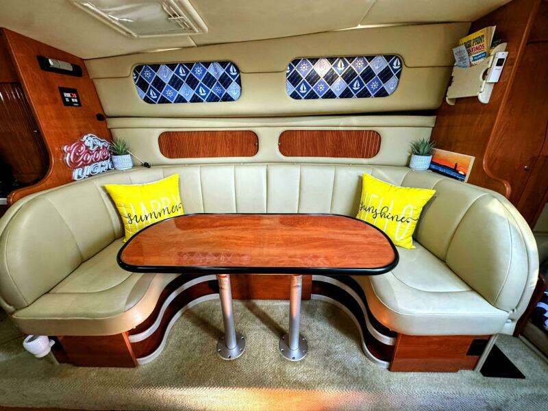 34ft Rinker Yacht For Sale