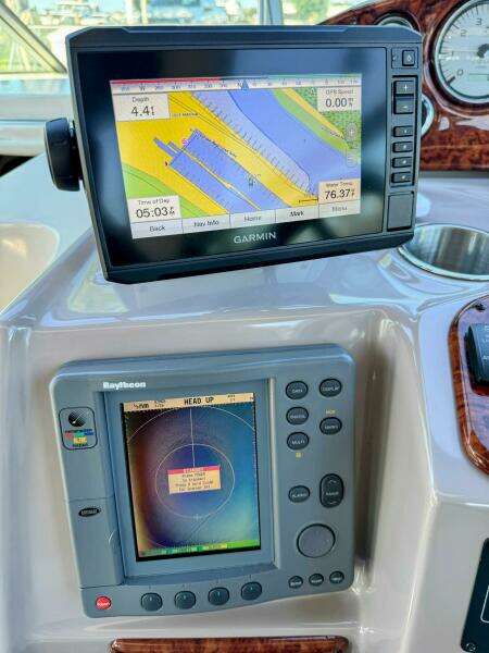 34ft Rinker Yacht For Sale