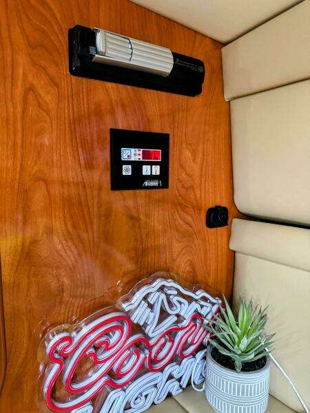 34ft Rinker Yacht For Sale