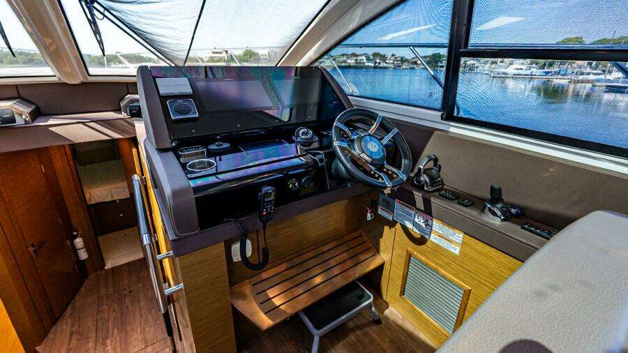 My Way 54ft Cruisers Yachts Yacht For Sale
