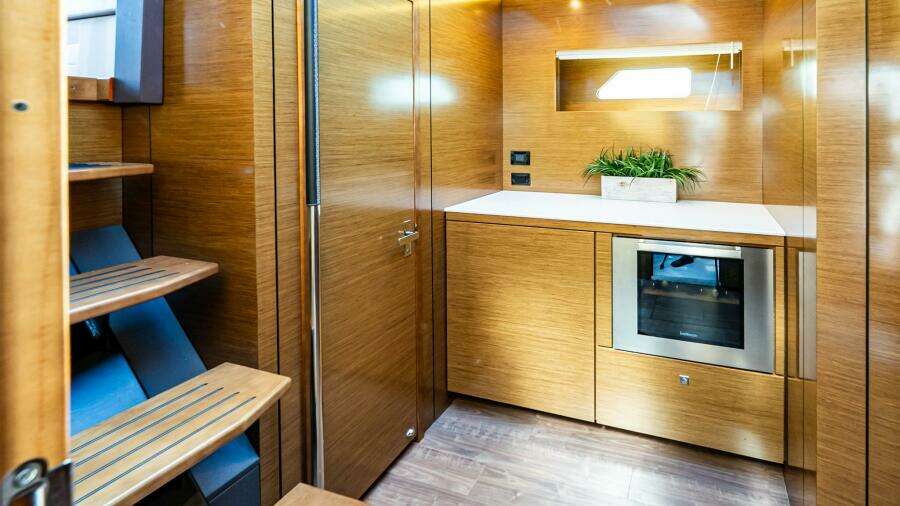 My Way 54ft Cruisers Yachts Yacht For Sale