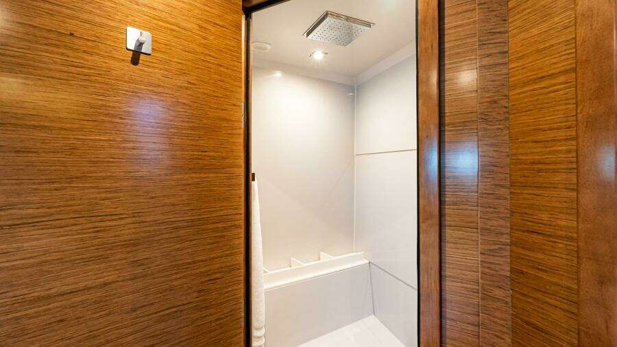 My Way 54ft Cruisers Yachts Yacht For Sale