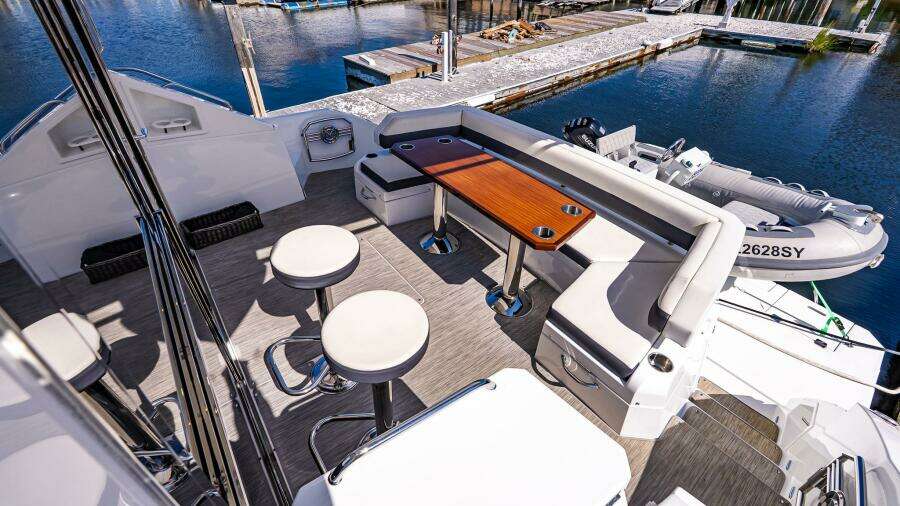 My Way 54ft Cruisers Yachts Yacht For Sale