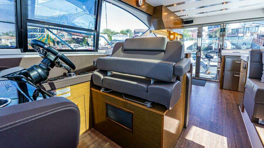 My Way 54ft Cruisers Yachts Yacht For Sale