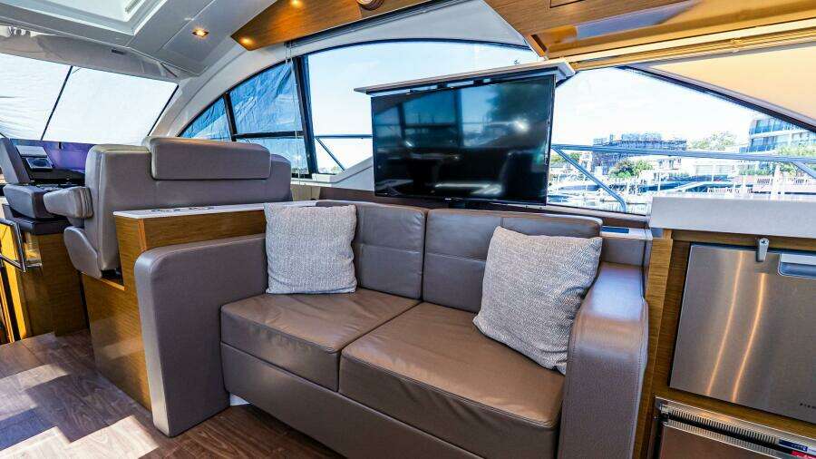 My Way 54ft Cruisers Yachts Yacht For Sale
