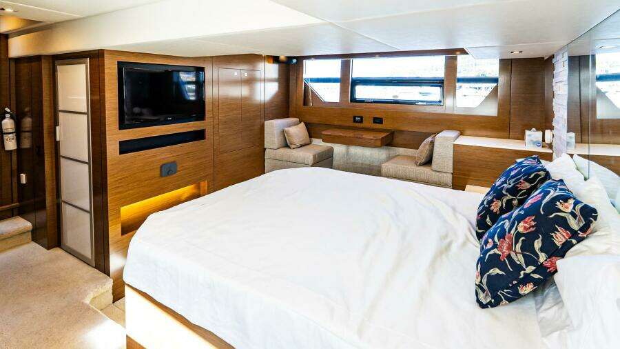 My Way 54ft Cruisers Yachts Yacht For Sale