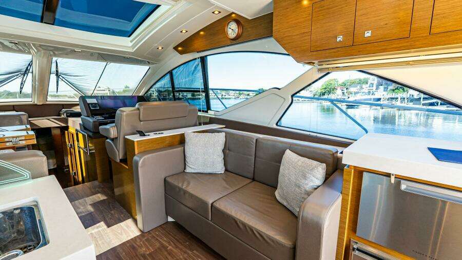 My Way 54ft Cruisers Yachts Yacht For Sale