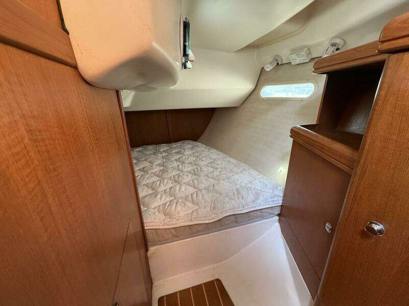 INCONCEIVABLE 30ft Hunter Yacht For Sale