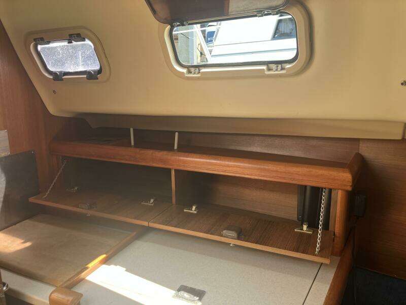 INCONCEIVABLE 30ft Hunter Yacht For Sale