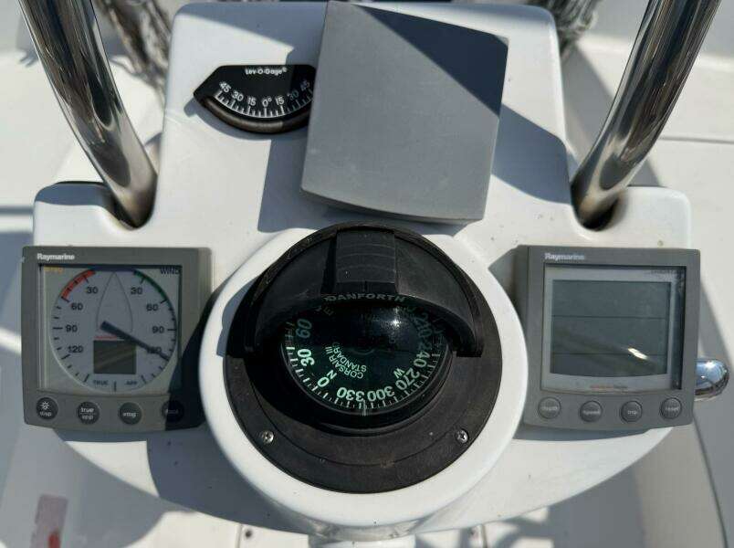 INCONCEIVABLE 30ft Hunter Yacht For Sale