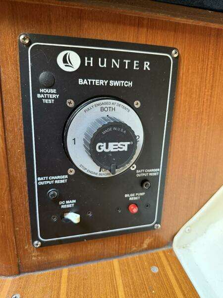 INCONCEIVABLE 30ft Hunter Yacht For Sale