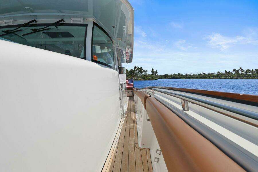 65ft HCB Yacht For Sale