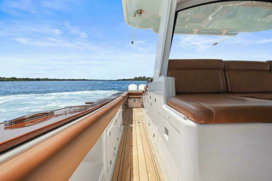 65ft HCB Yacht For Sale