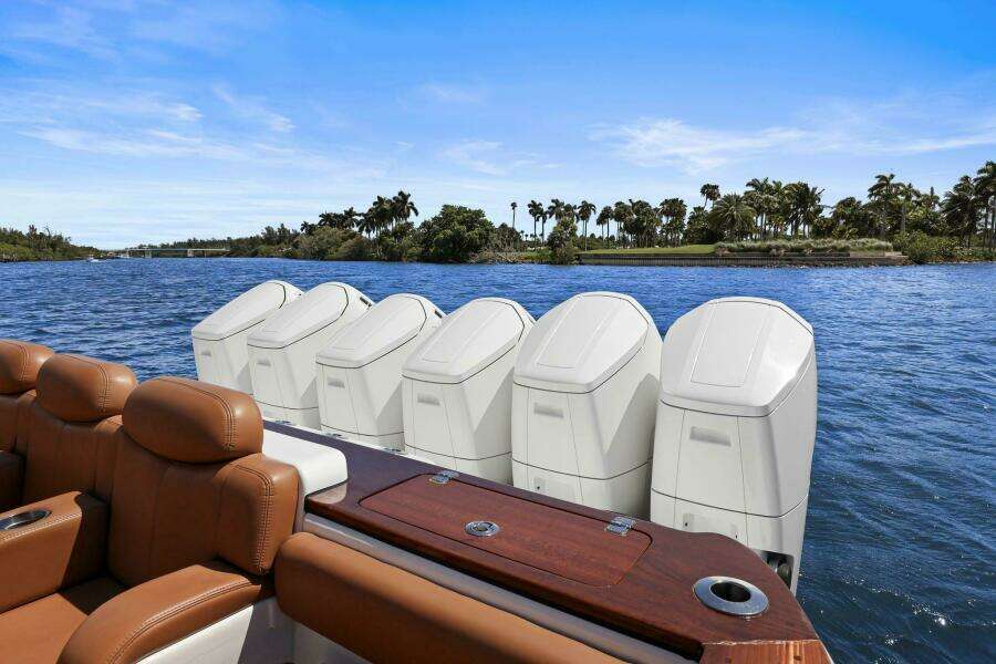 65ft HCB Yacht For Sale