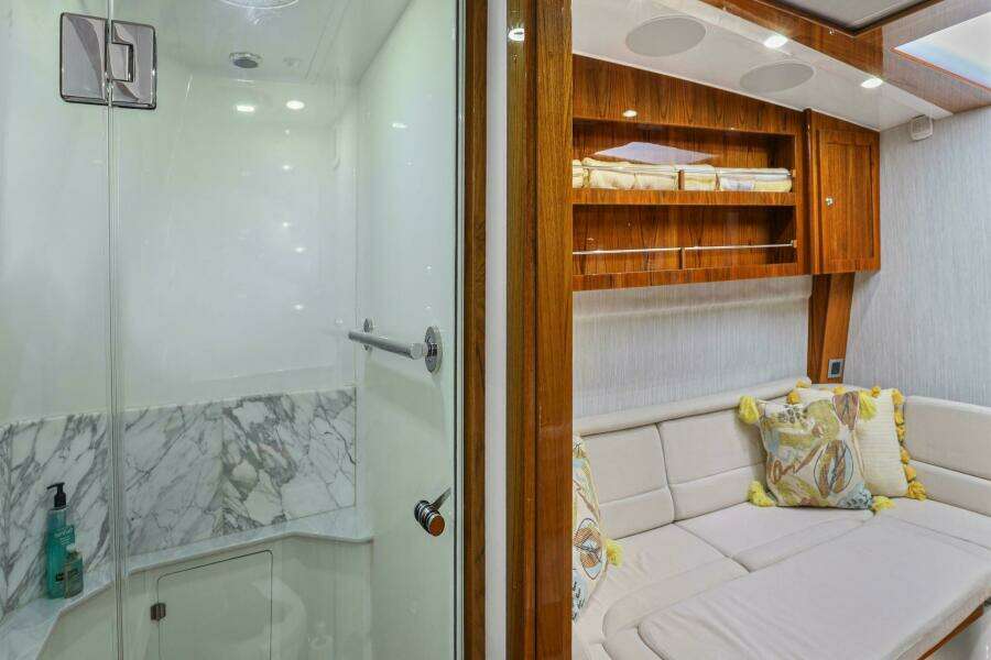 65ft HCB Yacht For Sale