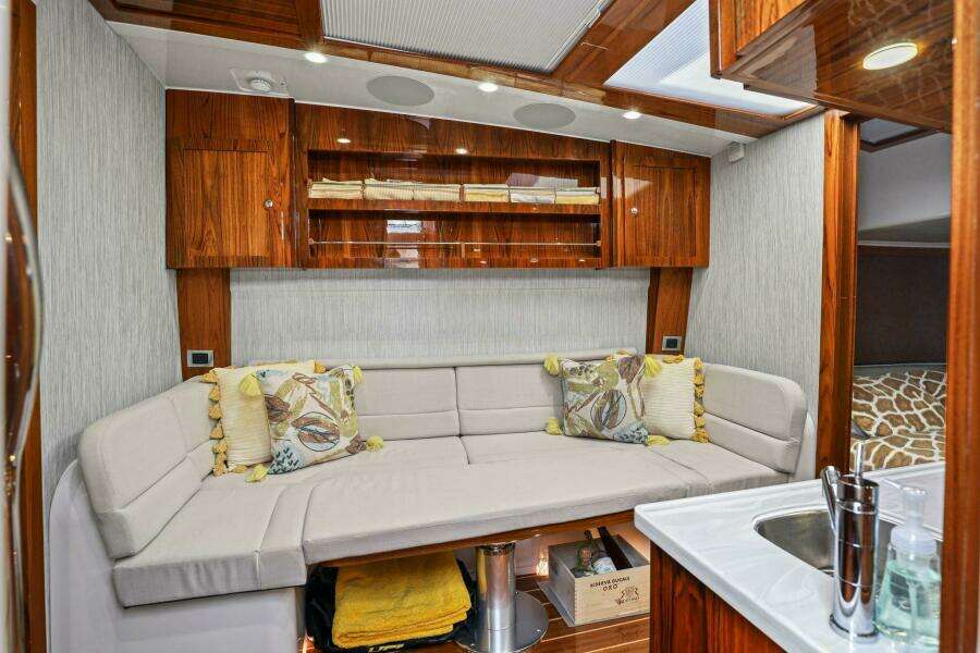 65ft HCB Yacht For Sale