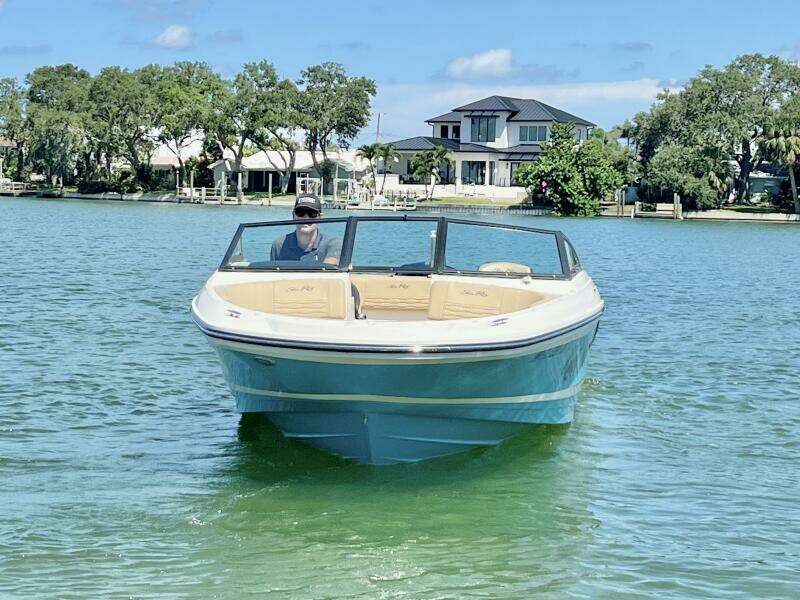 21ft Sea Ray Yacht For Sale