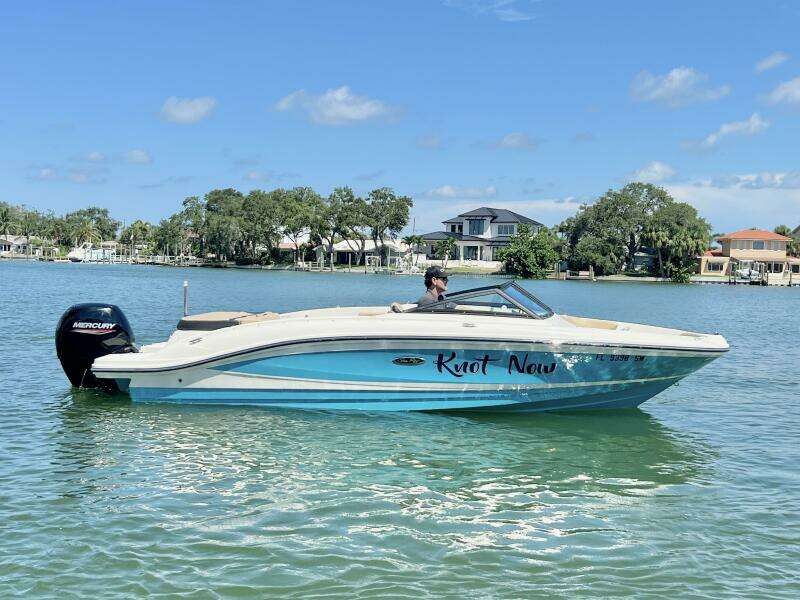 21ft Sea Ray Yacht For Sale