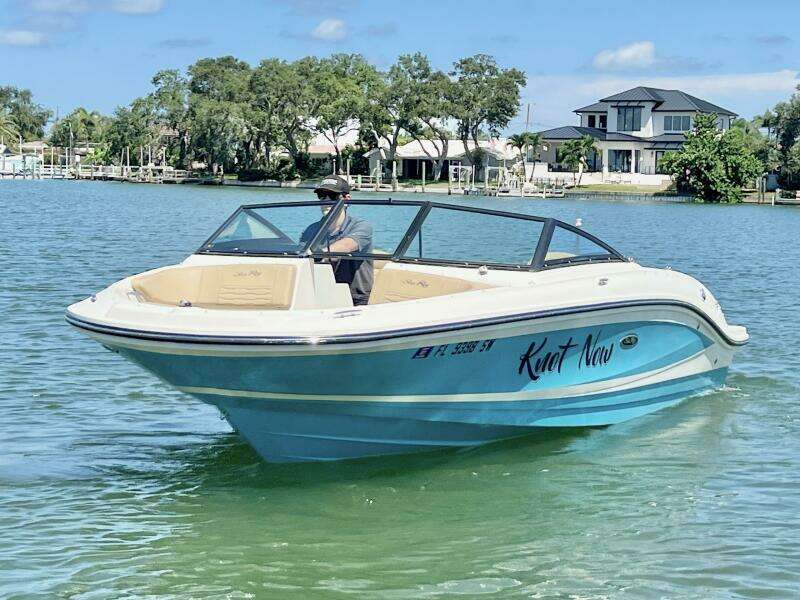 21ft Sea Ray Yacht For Sale